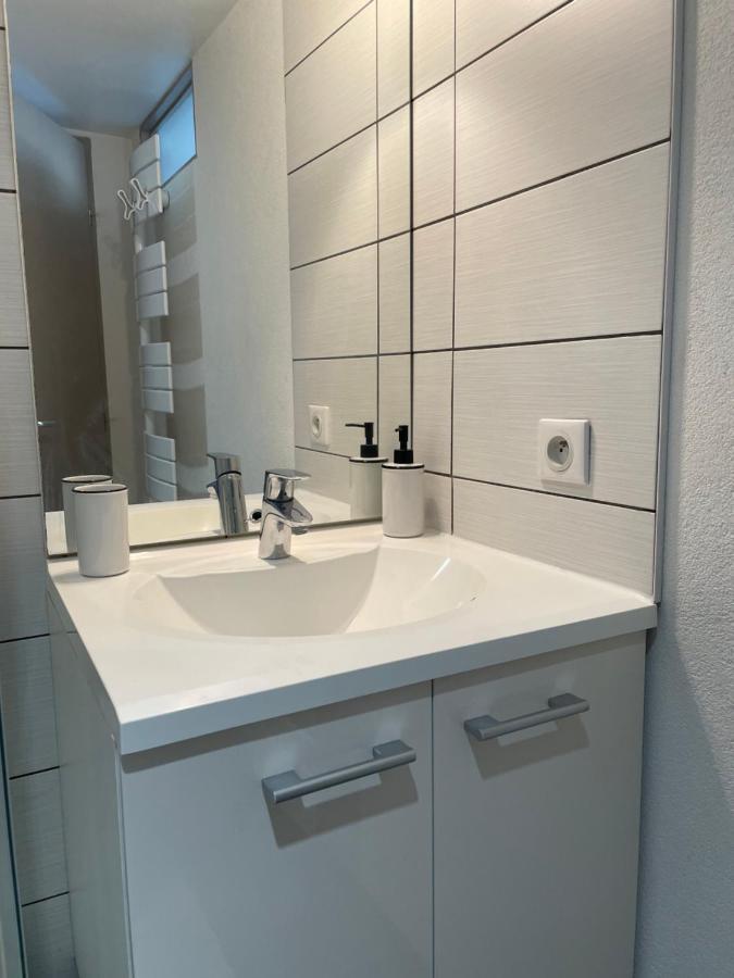 Studio sous les toits Annecy Centre-ville Extérieur photo