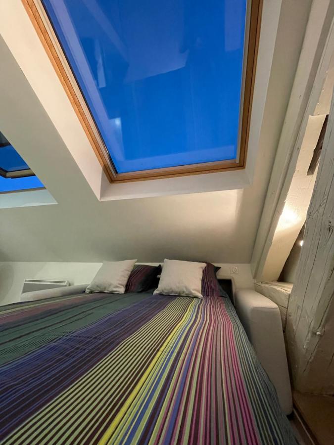 Studio sous les toits Annecy Centre-ville Extérieur photo