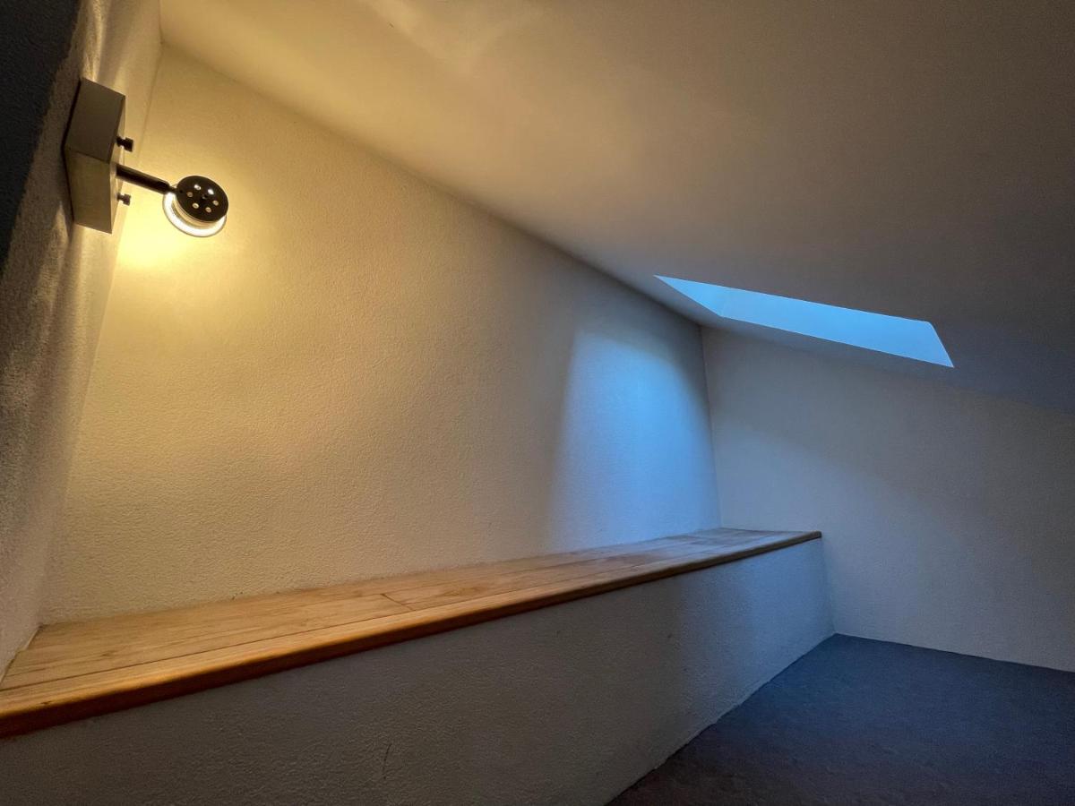 Studio sous les toits Annecy Centre-ville Extérieur photo
